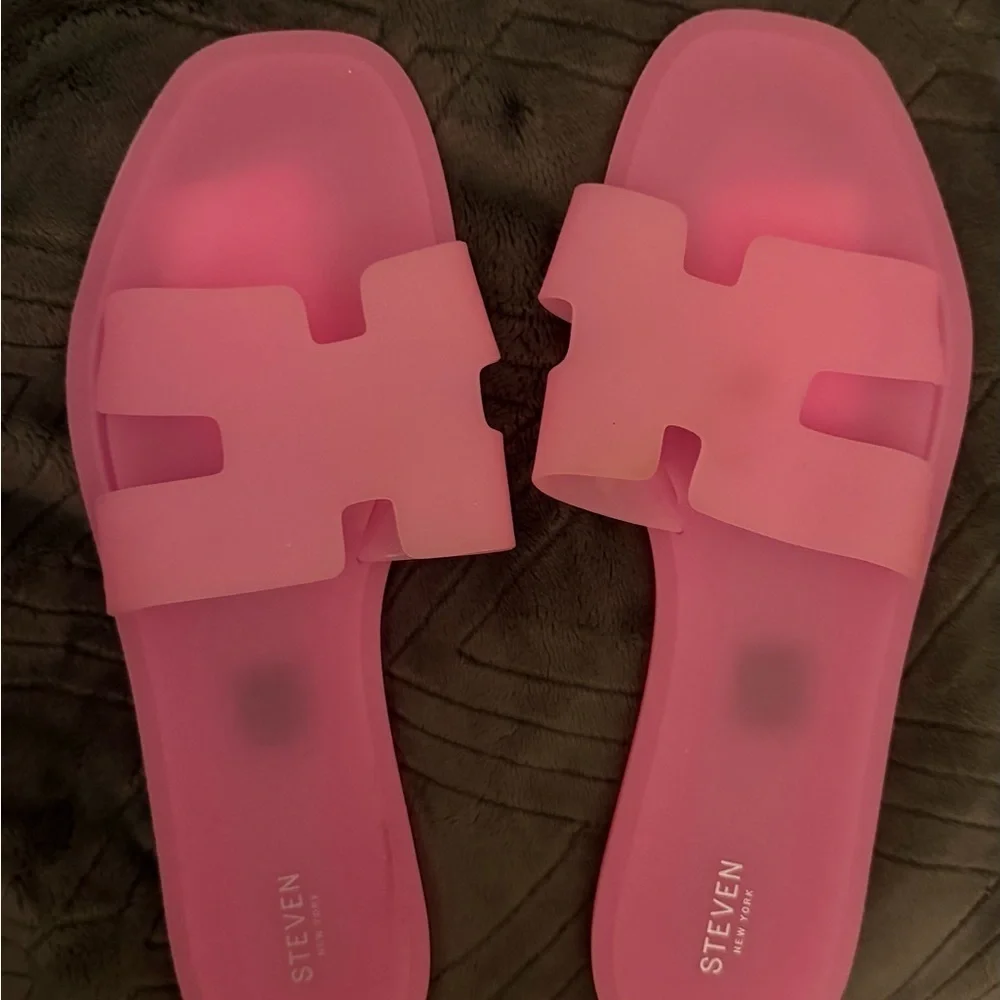Steven New York Pink Slides